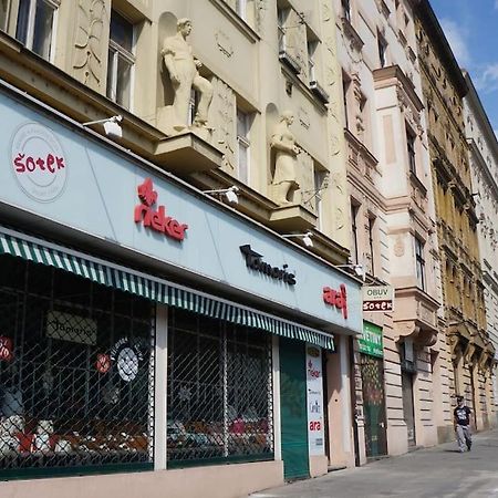 Fun + Easy In The Center Of Prague! Appartement Buitenkant foto